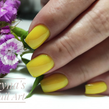 Жовтий манікюр на квадратні нігті однотонний (монохромний), фото - Майстер манікюру Ірина Матвійчук