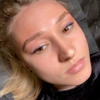 Микроблейдинг бровей
                    Бровист Марина Одесса