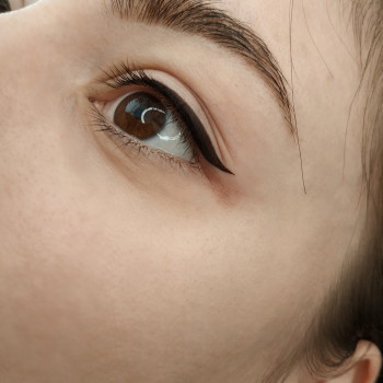 Класична товста стрілочка.