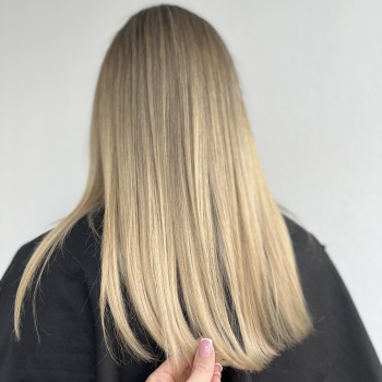 Сложное окрашивание
                    Перукар-колорист Ирина Вишневе