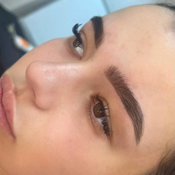 Окрашивание бровей
                    Бровіст Елизавета Одеса