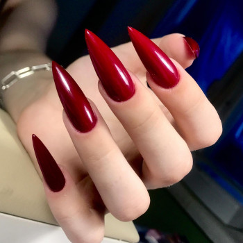 Бордовий манікюр на довгі нігті однотонний (монохромний), фото -  