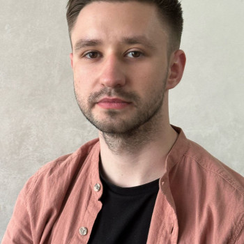 Мужская стрижка, фото - Барбер Максим Цісар