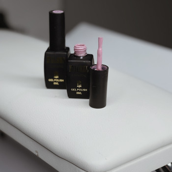 Манікюр, покриття гелем, гель-лаком
                    СПА-салон Asteria SPA Ровно