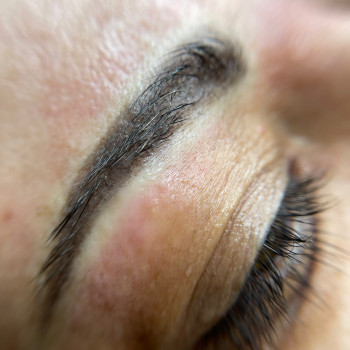 Пудрові брови
                    Майстер перманентного макіяжу Олена Одеса