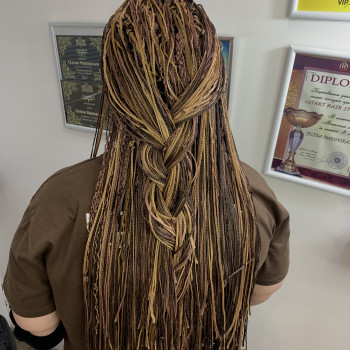 Зизи каркасная 
3 часа, фото - мастер по наращиванию волос Елена Маковская