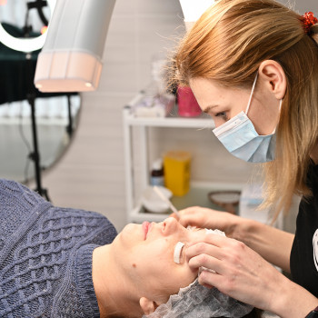 Ламінування вій
                    Салон красоты Savage Киев