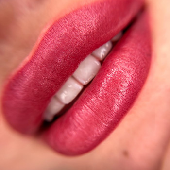 Перманент брів
                    Мастер перманентного макияжа Марина Львов