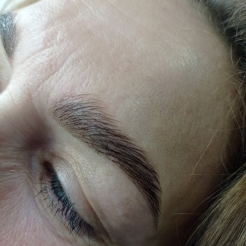 Ламінування брів