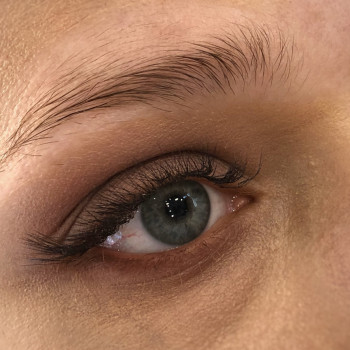 Довготривала укладка брів
До