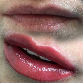 Татуаж губ в акварельній техніці