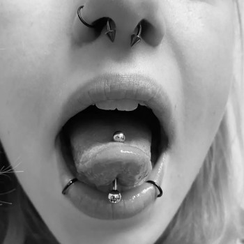 прокол язика