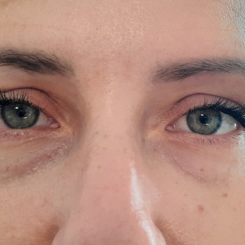 Нарощування вій
                    Лешмейкер Julia Бровары