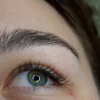 Нарощування вій
                    Лешмейкер Julia Бровары