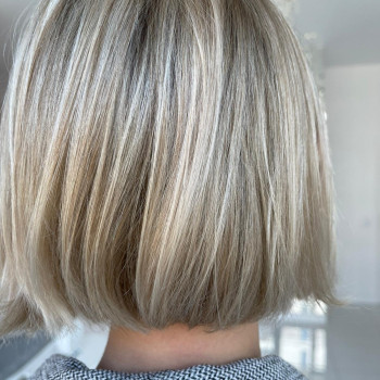 Женская стрижка окрашивание волос, фото - Салон красоты Студия LUXURY Волос