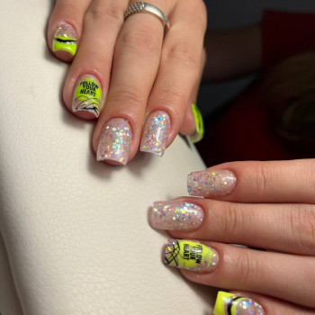 Креативний манікюр✨