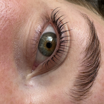 Комплекс "Ламінування вій + корекція та фарбування брів"
                    Бровист Каріна Киев