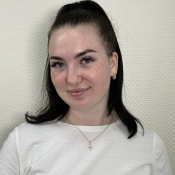 Ламінування брів (Довготривала укладка) з фарбуванням
                    Бровист Каріна Киев