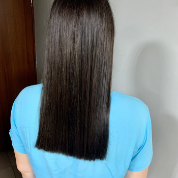 Кератинове вирівнювання волосся
                    Парикмахер-визажист Елена Харьков