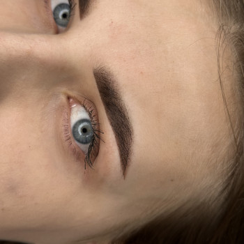 пудровые брови, пудровое напыление бровей