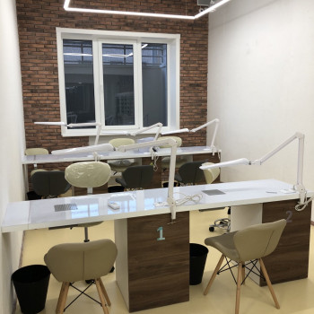 Манікюр модний педикюр, фото - салон краси Devati