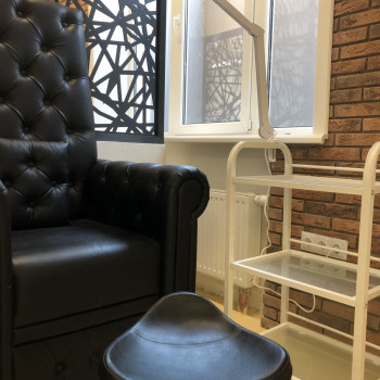 Манікюр модний педикюр, фото - салон краси Devati