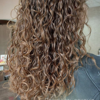 Біозавивка волосся
                    Салон краси Bonjour Львів