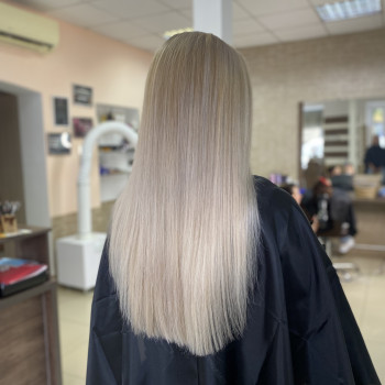 Фарбування волосся
                    Салон красоты Bonjour Львов