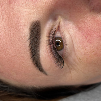 Нарощення Вій
                    Салон краси Beauty Bar Вінниця