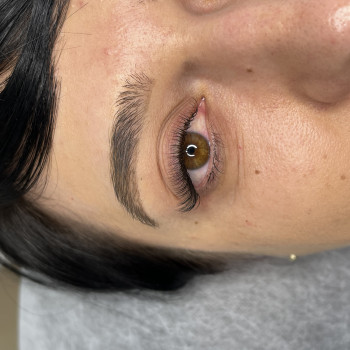 Нарощення Вій
                    Салон краси Beauty Bar Вінниця