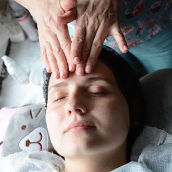 Масаж обличчя класичний