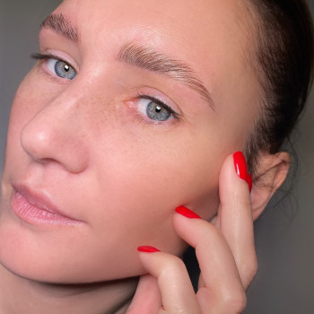 Довготривала укладка брів
                    Визажист Екатерина Софиевская Борщаговка