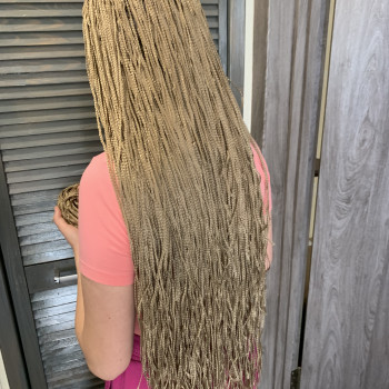 Брейди
                    Мастер по наращиванию волос Елена Киев