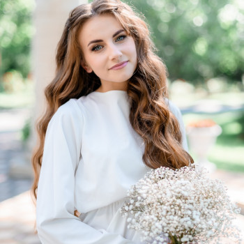 Образ на свадьбу
                    Майстер з нарощування волосся Елена Київ