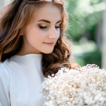 Образ на свадьбу
                    Майстер з нарощування волосся Елена Київ