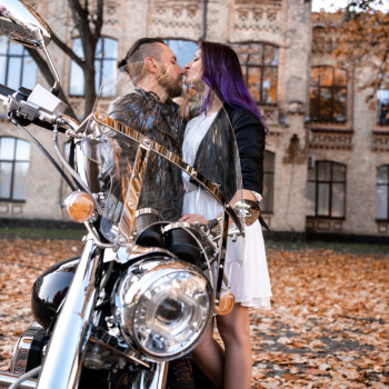 фотосесія пари, фотосесія лав сторі, фотосесія на мотоциклі