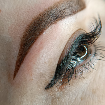 Перманентний макіяж брів