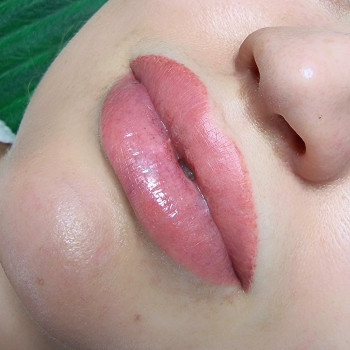 Перманентний Макіяж губ. Всі техніки.
                    Майстер перманентного макіяжу Катерина Київ