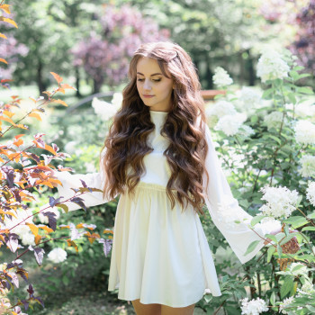 Прически, локоны, пучки
                    Мастер по наращиванию волос Елена Киев