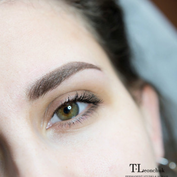 Татуаж очей "Стрілка"
                    Майстер перманентного макіяжу Татьяна Львів