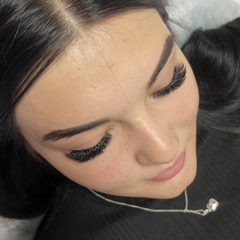 Нарощування вій 4-5д
                    Преподаватель курсов красоты Марина Киев