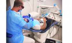 Відбілювання зубів Ортодонт Виктория Вінниця