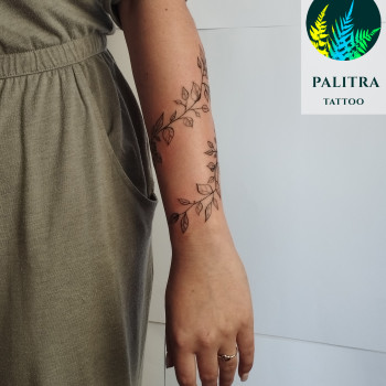 для дівчат, на руці, гілка, гілка, браслет, тату салон, тату для дівчат, тату браслет, тату на руку для дівчини