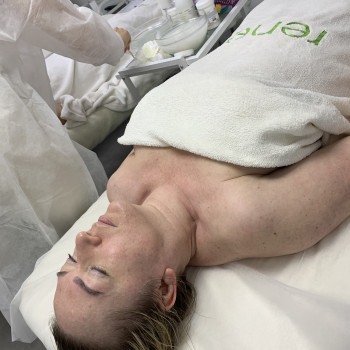 Масаж обличчя
                    Косметолог Екатерина Киев