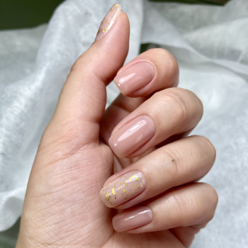 Манікюр на короткі нігті ніжний нюдовий, фото -  