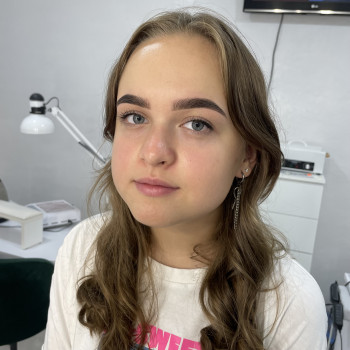 Корекція та фарбування брів
На 3-4 тижні за 40-45хв