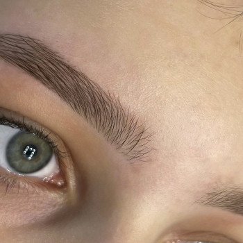 Моделювання та корекція брів
На 3-4 тижні за 20-25 хв