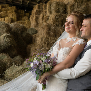 Весільна фотосесія
                    Весільний фотограф Андрей Дніпро