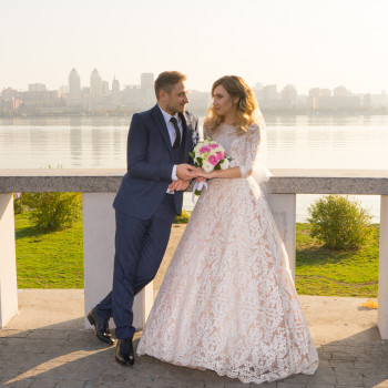 Весільна фотосесія
                    Весільний фотограф Андрей Дніпро