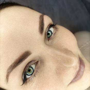 Перманентний макіяж брів